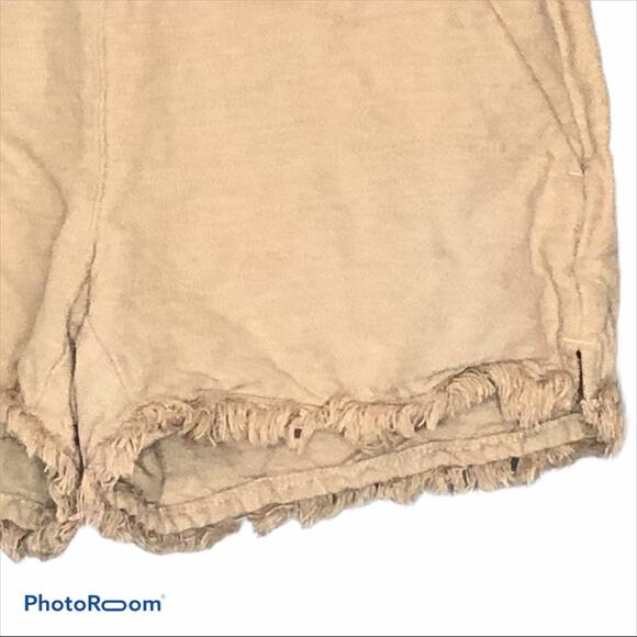 LOFT Ann Taylor Khaki 'The Riviera Short' Size 2 - Picture 2 of 8